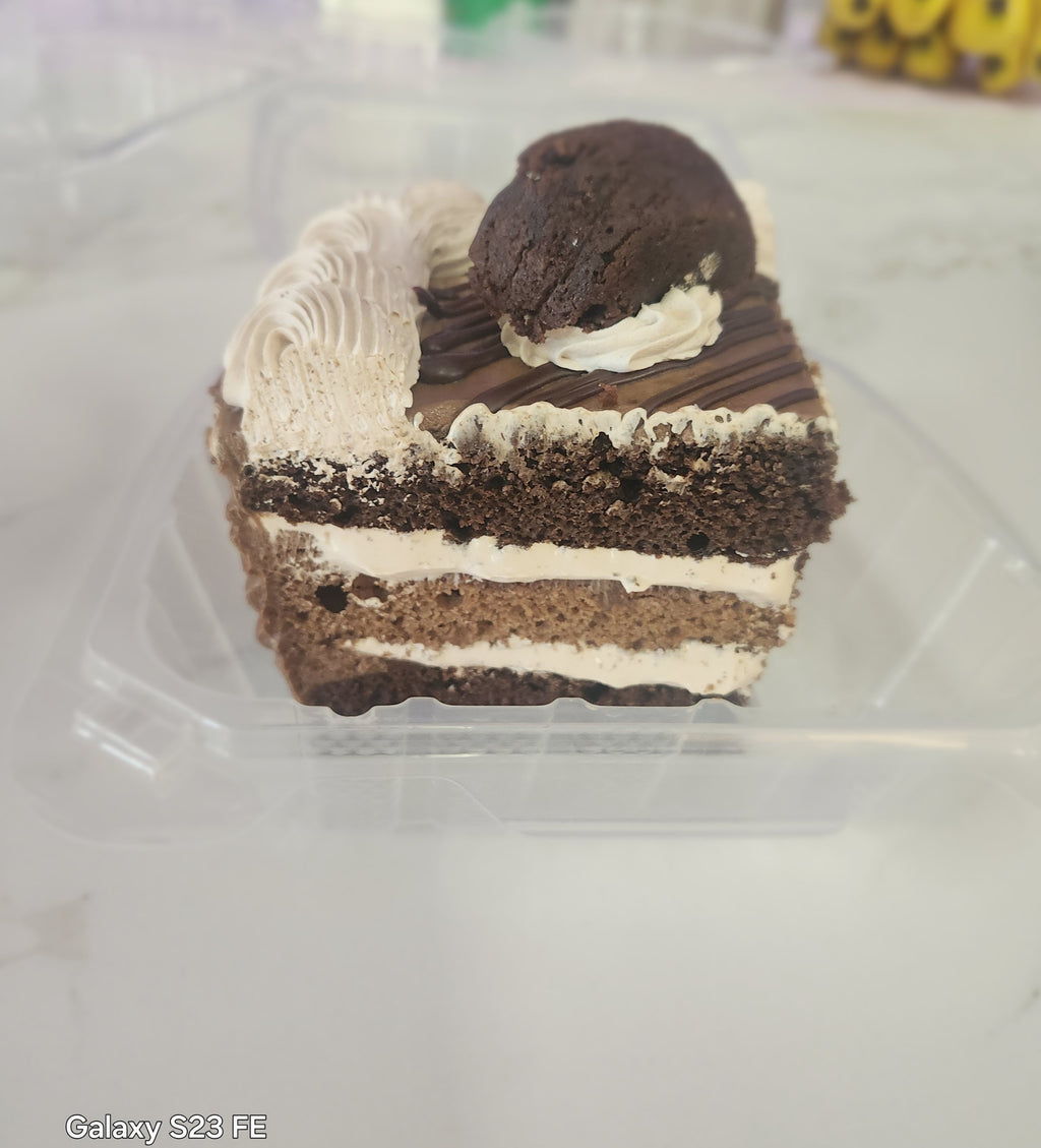 1/8 SHEET CAKES image 6
